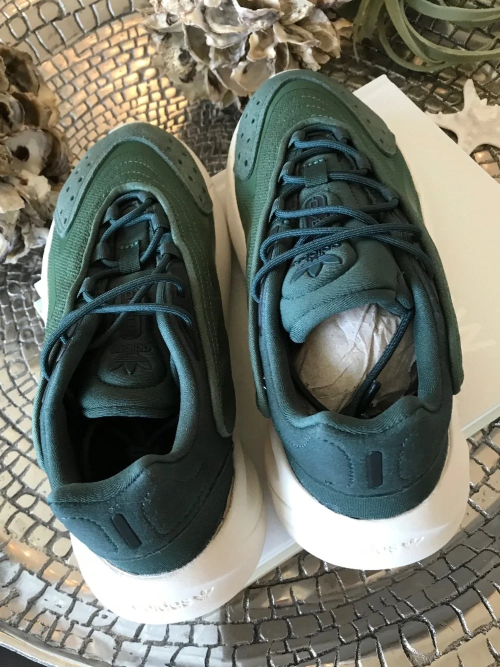 GORPCORE 90’S RETRO ADIDAS OZELIA SHADOW GREEN OXIDE SNEAKERS